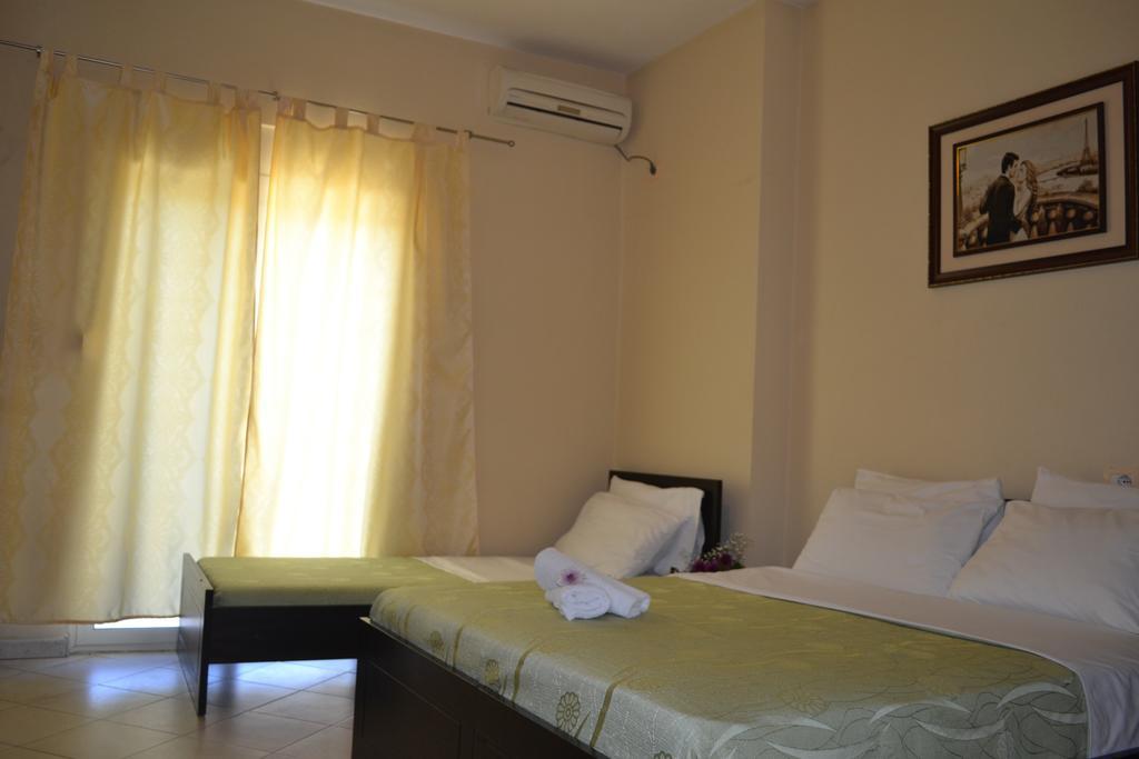 Hotel 4 Stinet Vlorë Exterior foto