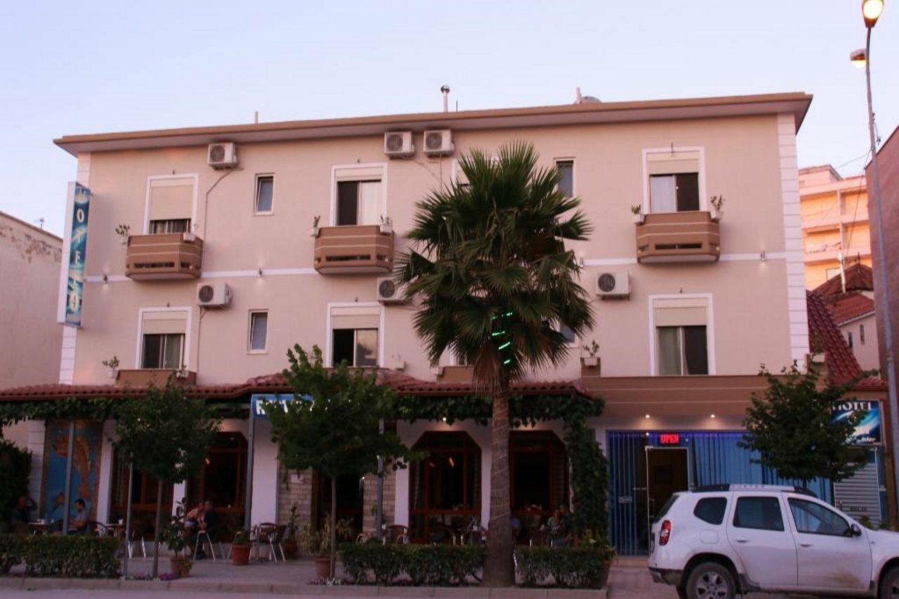 Hotel 4 Stinet Vlorë Exterior foto